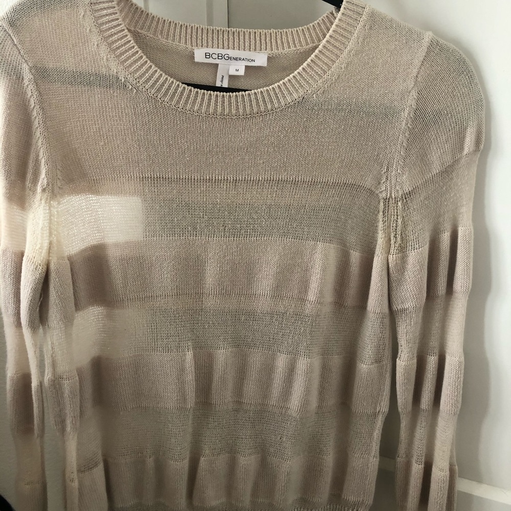 Perfect creme pullover sweater